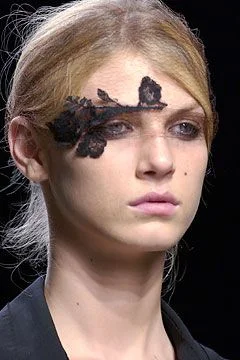 Look 16
